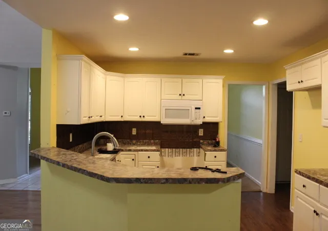 2nd image of 202 Foxdale Ct, Lagrange, GA 30240 | MLS# 10814090