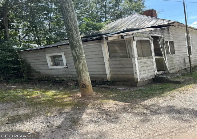 2nd image of 109 Jackson St, Barnesville, GA 30204 | MLS# 10825809