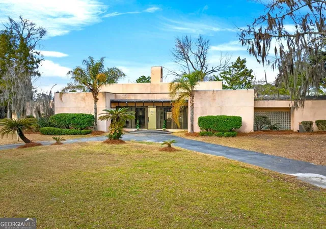 1st image of 102 Stuart St, Savannah, GA 31405 | MLS# 10690847