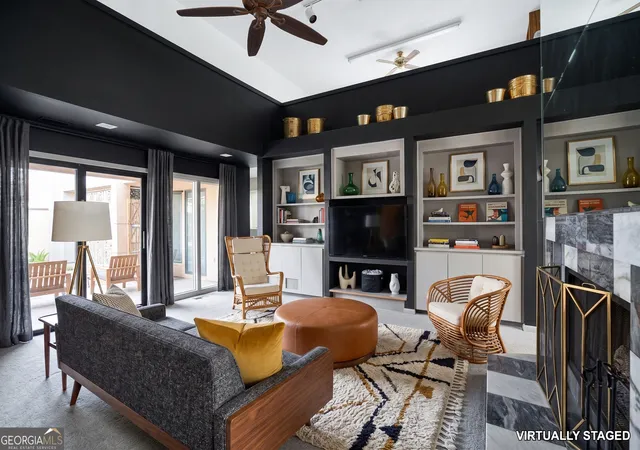 Photo 3 of Single family home for sale at 102 Stuart St, Savannah, GA 31405 | MLS# 10690847 | Listing updated on 2026-08-24
