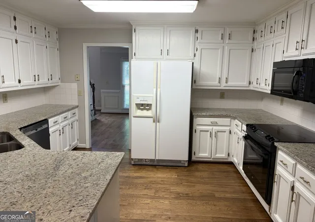 3rd image of 978 Sw Mill Bend Dr Sw, Lawrenceville, GA 30044 | MLS# 10800124