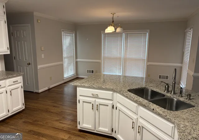 4th image of 978 Sw Mill Bend Dr Sw, Lawrenceville, GA 30044 | MLS# 10800124
