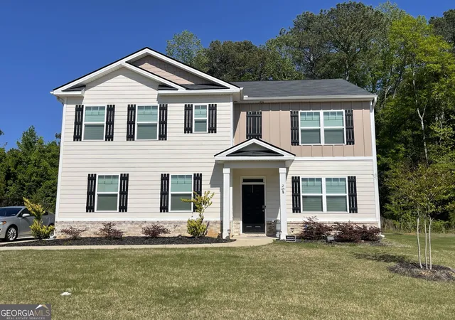 1st image of 205 Sullivan St, Hampton, GA 30228 | MLS# 10822328
