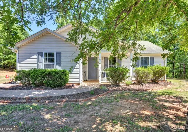 Photo 1 of Sale Pending at 95 Hunters Tr, Covington, GA 30014 | MLS# 10765626 | Listing updated on 2026-09-04