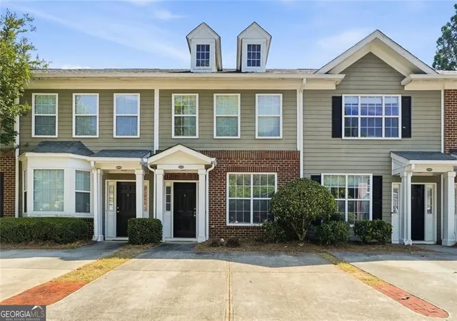 1st image of 2086 Del Lago Cir, Kennesaw, GA 30152 | MLS# 10816598
