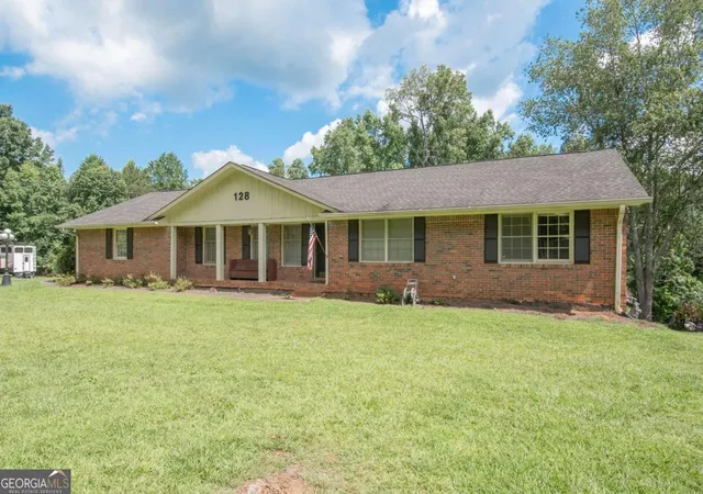 2nd image of 128 Robinhood Dr, Newnan, GA 30263 | MLS# 10803989