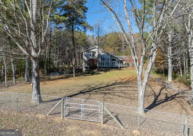 Homes for sale in Murphy, NC | 5981 Candy Mountain Rd, Murphy, NC 28906 | MLS# 10730339