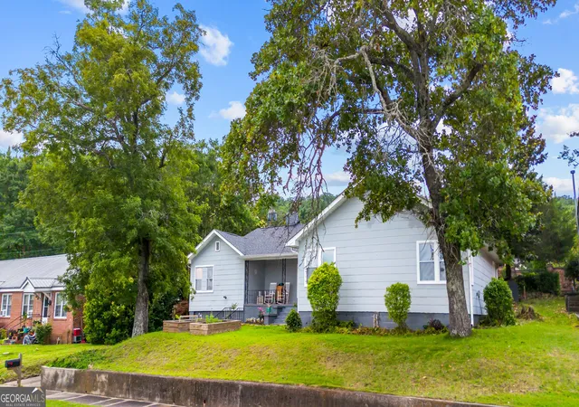 Homes for sale in Manchester, GA | 36 E 2Nd St, Manchester, GA 31816 | MLS# 10784771