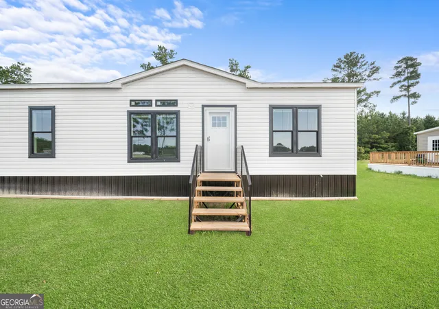 Photo 4 of Single family home for sale at 1298 Speckled Trout Cir, Townsend, GA 31331 | MLS# 10780432 | Listing updated on 2026-10-08