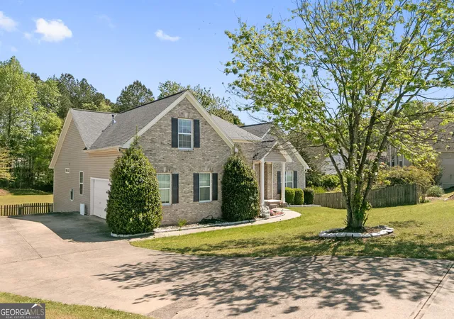 3rd image of 2640 Snowcrest Pl, Bethlehem, GA 30620 | MLS# 10728066