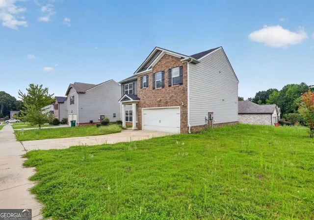 Photo 3 of Single family home for sale at 1737 Alford Dr, Jonesboro, GA 30236 | MLS# 10827325 | Listing updated on 2026-09-19