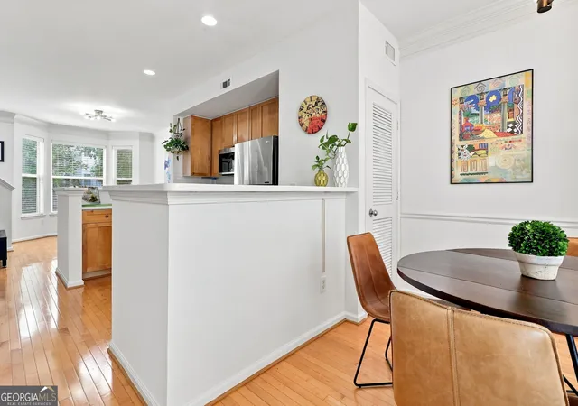 Photo 4 of Townhouse for sale at 951 Glenwood Ave Se #2402, Atlanta, GA 30316 | MLS# 10834788 | Listing updated on 2026-09-10