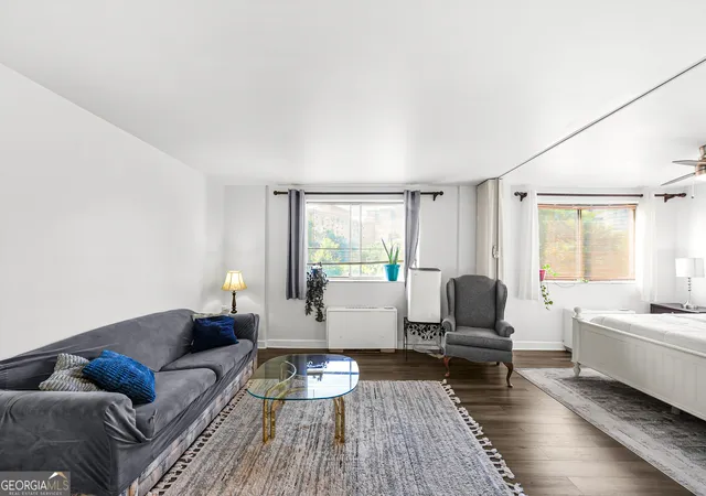 3rd image of 215 Piedmont Ave Ne #APT 305, Atlanta, GA 30308 | MLS# 10787171