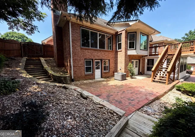 5th image of 135 N Clublands Ct, Johns Creek, GA 30022 | MLS# 10809597