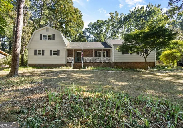 Photo 1 of Single family home for sale at 1676 Heritage Dr, Snellville, GA 30078 | MLS# 10799374 | Listing updated on 2026-08-09