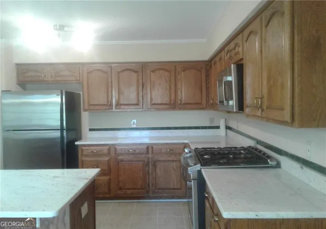 Photo 4 of Single family home for sale at 180 Creekview Trl, Fayetteville, GA 30214 | MLS# 10817460 | Listing updated on 2026-09-12