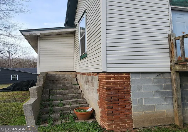 1st image of 229 Walker St, Jackson, GA 30233 | MLS# 10824987