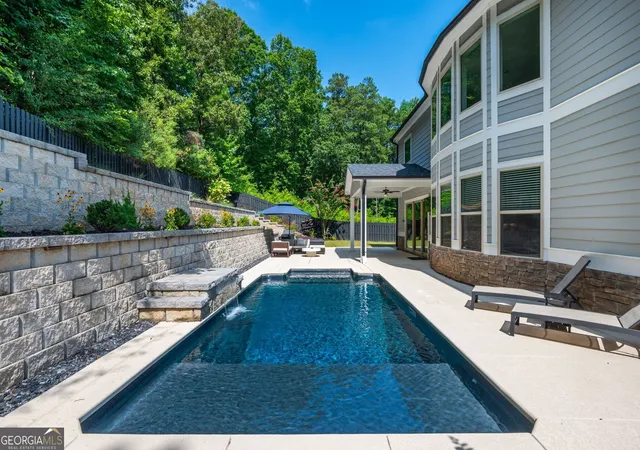 5th image of 500 Taymack Farm Ct, Woodstock, GA 30188 | MLS# 10829921