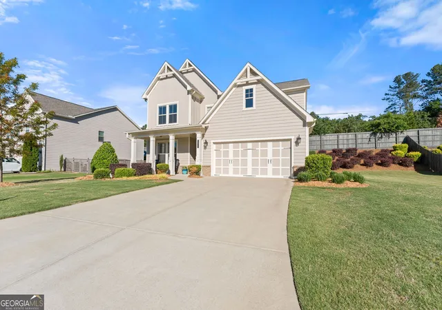 Photo 3 of Single family home for sale at 5845 Stargazer Way, Cumming, GA 30028 | MLS# 10836232 | Listing updated on 2026-09-14