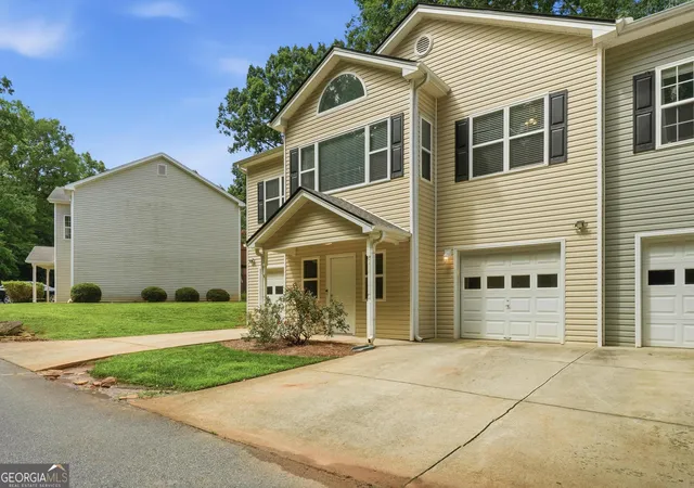 Homes for sale in Dahlonega, GA | 188 Pointe Circle Bl 7, Dahlonega, GA 30533 | MLS# 10792667