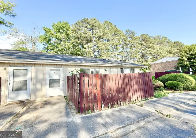 Homes for sale in Union City, GA | 4701 Flat Shoals Rd, Union City, GA 30291 | MLS# 10742054