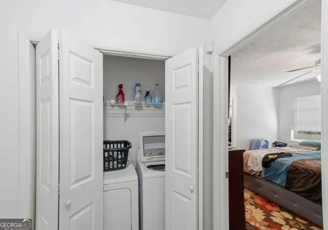 Listing Photo 2 - Condo for sale in building located at 5842 N Castlegate Dr, Atlanta, GA 30349