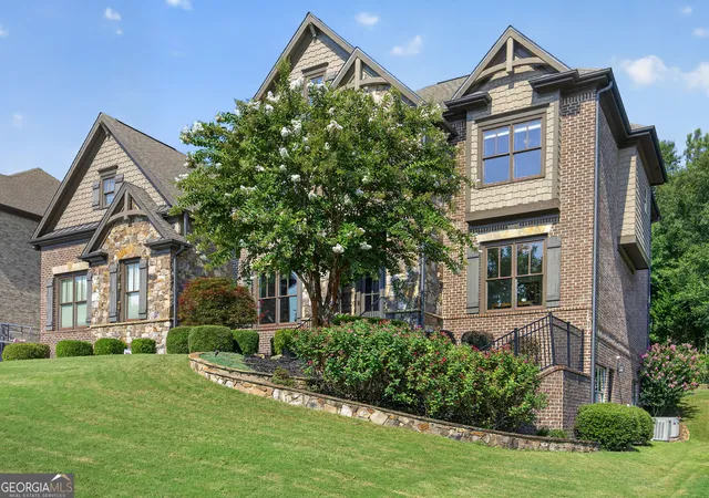 2nd image of 2013 Skybrooke Ln, Hoschton, GA 30548 | MLS# 10816905