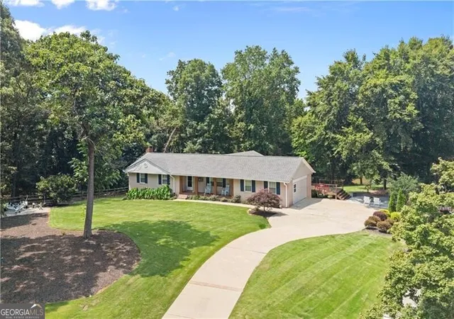 Photo 1 of Single family home for sale at 1971 Beechwood Blvd Nw, Gainesville, GA 30504 | MLS# 10796596 | Listing updated on 2026-09-24