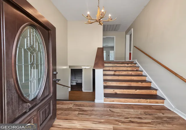3rd image of 255 Frankie Ln, Covington, GA 30014 | MLS# 10779984