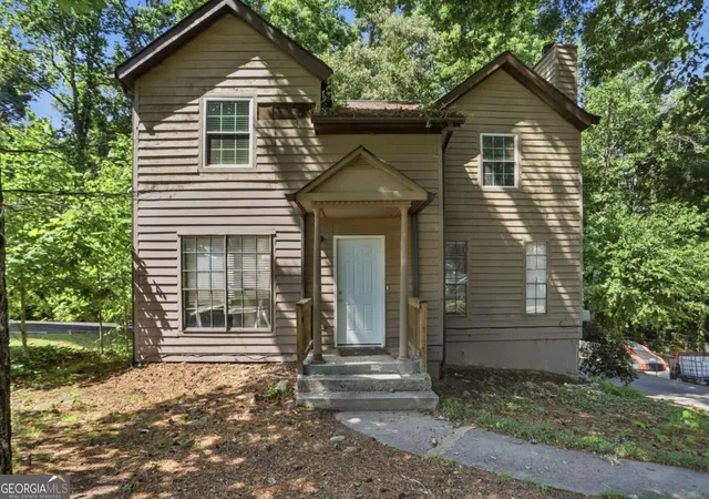 Homes for sale in Snellville, GA | 3848 Valley Brook Rd, Snellville, GA 30039 | MLS# 10781749