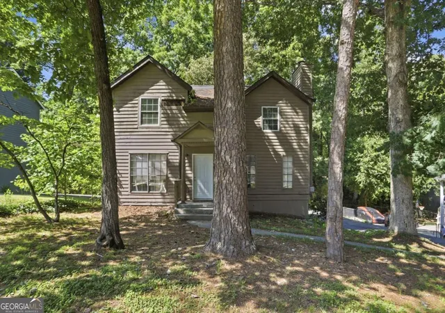 Homes for sale in Snellville, GA | 3848 Valley Brook Rd, Snellville, GA 30039 | MLS# 10781749