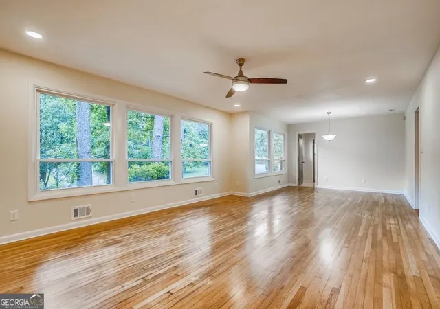 5th image of 2345 Country Club Ln Sw, Atlanta, GA 30311 | MLS# 10797459