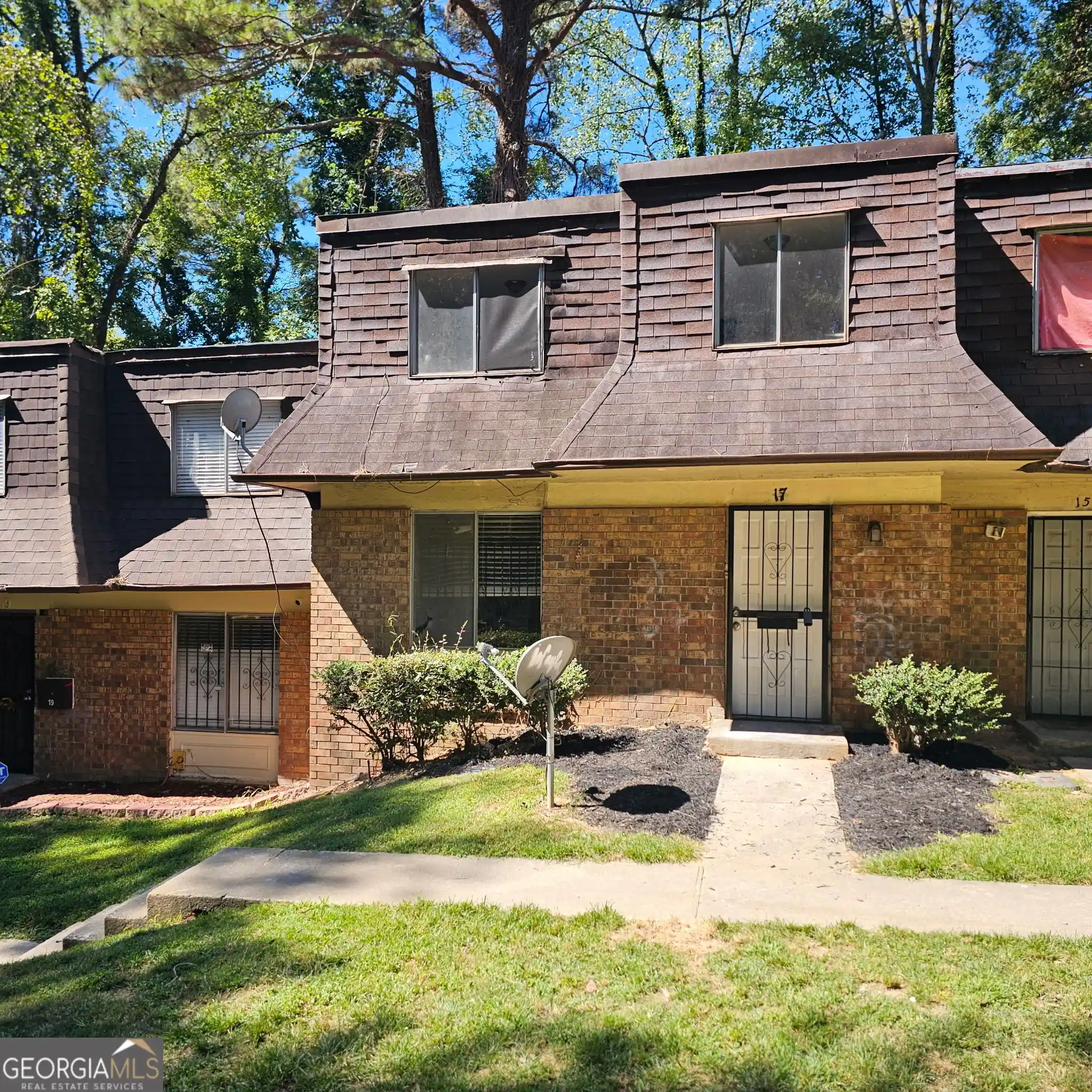 Photo 1 of Townhouse for sale at 17 Peyton Pl Sw, Atlanta, GA 30311 | MLS# 10848058 | Listing updated on 2026-09-28