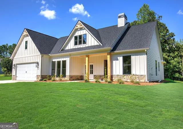 Photo 3 of Sale Pending at 663 Clyde Cole Rd, Dallas, GA 30157 | MLS# 10720315 | Listing updated on 2026-10-05