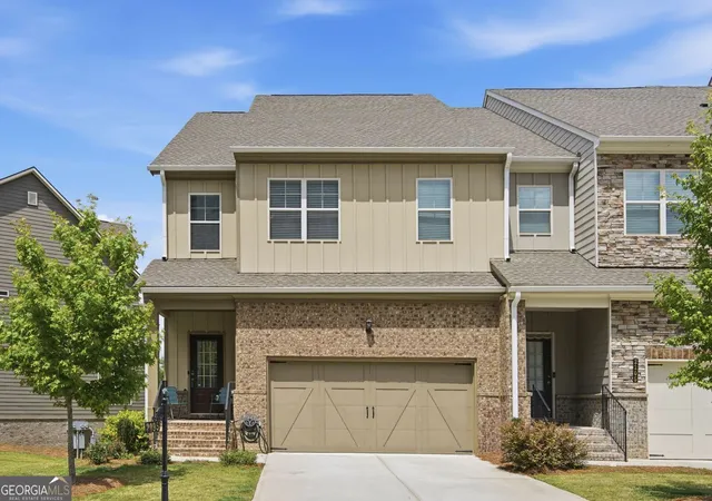 Photo 3 of Condo for sale at 2095 Manor Pointe Dr, Cumming, GA 30041 | MLS# 10771506 | Listing updated on 2026-09-04