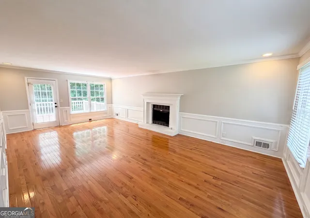 Photo 3 of Single family home for sale at 3514 Nettle Ln Ne, Roswell, GA 30075 | MLS# 10773780 | Listing updated on 2026-09-18