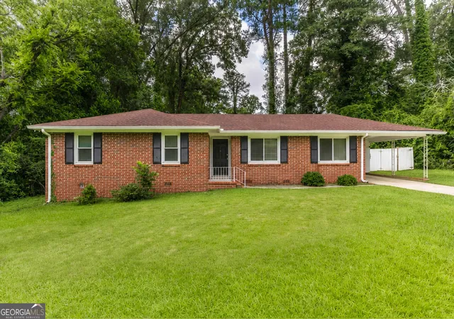 Photo 1 of Single family home for sale at 1049 Newport Rd, Macon, GA 31210 | MLS# 10809350 | Listing updated on 2026-09-11