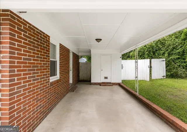 Photo 3 of Single family home for sale at 1049 Newport Rd, Macon, GA 31210 | MLS# 10809350 | Listing updated on 2026-09-11