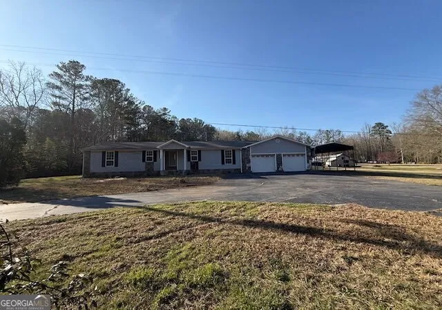 2nd image of 394 Smith Rd, Newnan, GA 30263 | MLS# 10701735