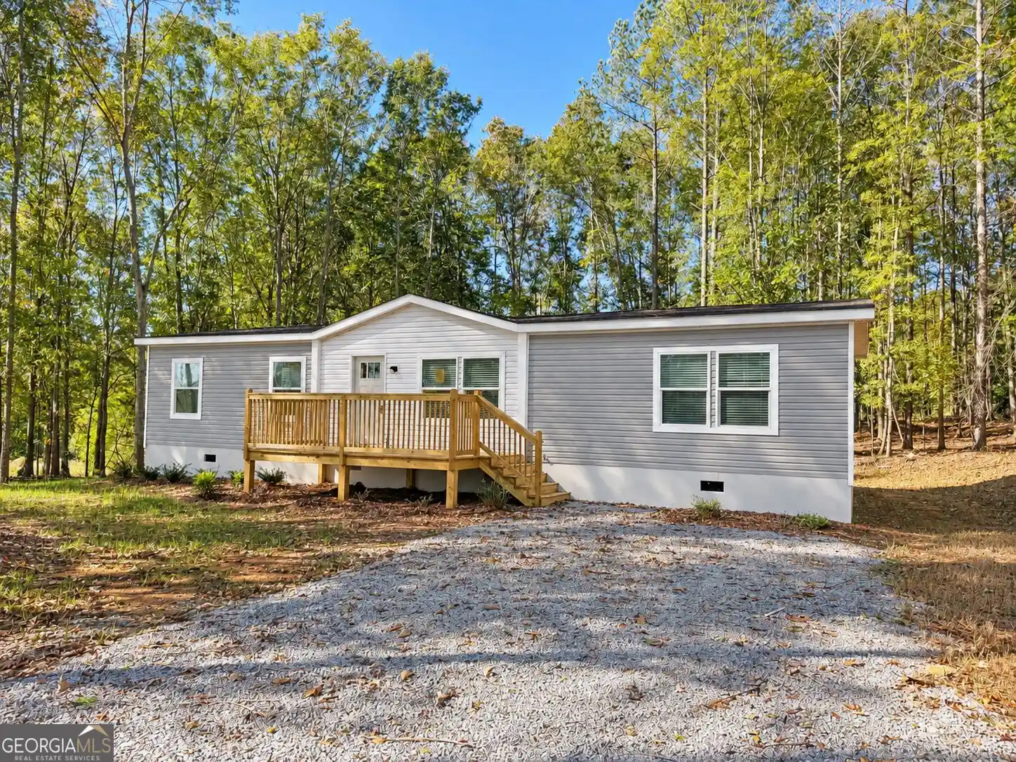 Photo 1 of Sale Pending at 909 Smith Loop Rd, Demorest, GA 30535 | MLS# 10877281 | Listing updated on 2026-10-29