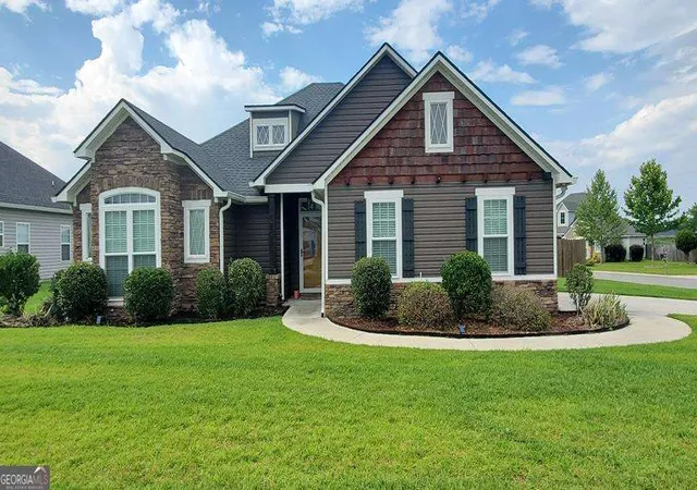 Homes for sale in Valdosta, GA | 4077 Mckenzie Ln, Valdosta, GA 31605 | MLS# 10797190