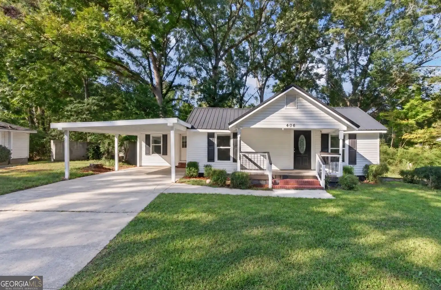 Photo 1 of Single family home for sale at 406 Austin Ave, Carrollton, GA 30117 | MLS# 10873929 | Listing updated on 2026-10-21