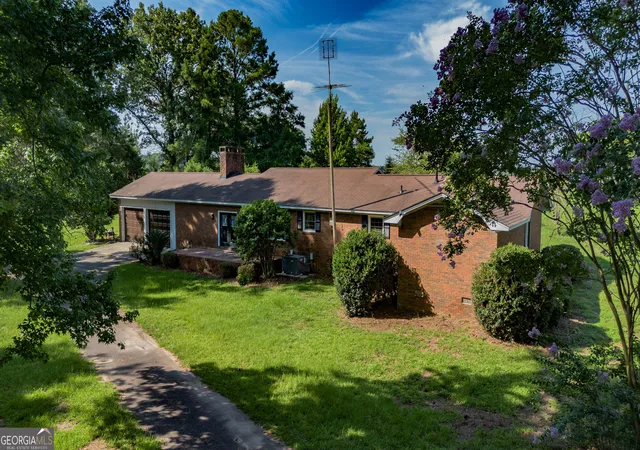 Photo 3 of Single family home for sale at 99 Lamar Rd, Vienna, GA 31092 | MLS# 10803750 | Listing updated on 2026-09-07