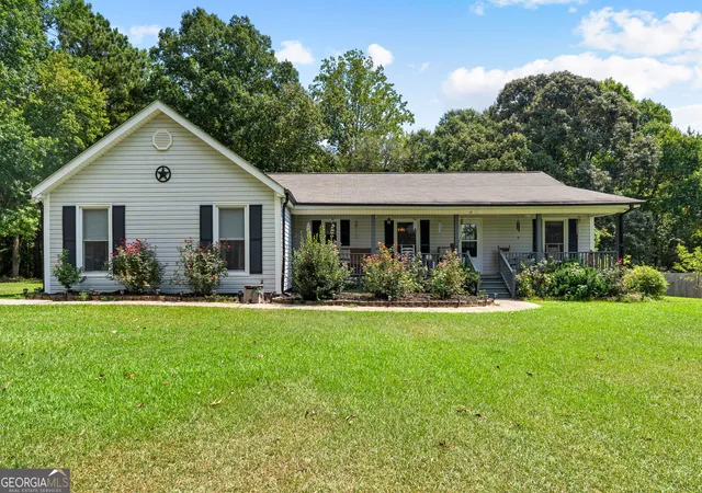 Photo 1 of Single family home for sale at 55 Manor Cir, Sharpsburg, GA 30277 | MLS# 10833849 | Listing updated on 2026-09-06