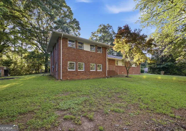 2nd image of 180 E Greenwood Dr, Carrollton, GA 30117 | MLS# 10781616