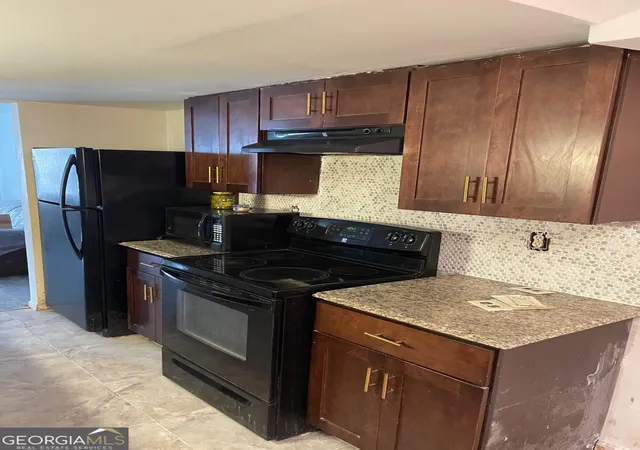 4th image of 6354 Shannon Pkwy #29B, Union City, GA 30291 | MLS# 10703444