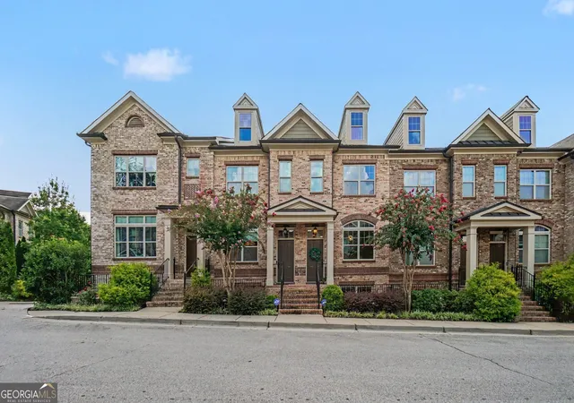Townhouse for sale at 1215 Lavista Cir Ne, Atlanta, GA 30324 | MLS# 10826765