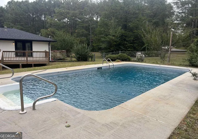 Photo 2 of Single family home for sale at 415 Crabapple Rd, Fayetteville, GA 30215 | MLS# 10807324 | Listing updated on 2026-09-14