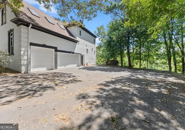 Photo 4 of Single family home for sale at 8080 Milford Rd, Gainesville, GA 30506 | MLS# 10833993 | Listing updated on 2026-10-09