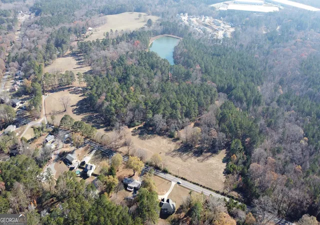 Photo 3 of Sale Pending at 3185 Kellogg Creek Rd, Acworth, GA 30102 | MLS# 20172321 | Listing updated on 2026-04-09